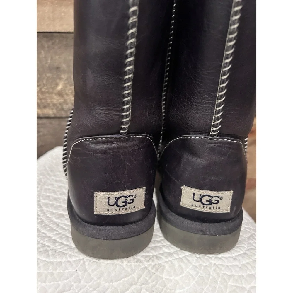 UGG Classic Short Leather Boot Womens Size 9 Black Sherpa Lined 1005372 - Picture 4 of 11